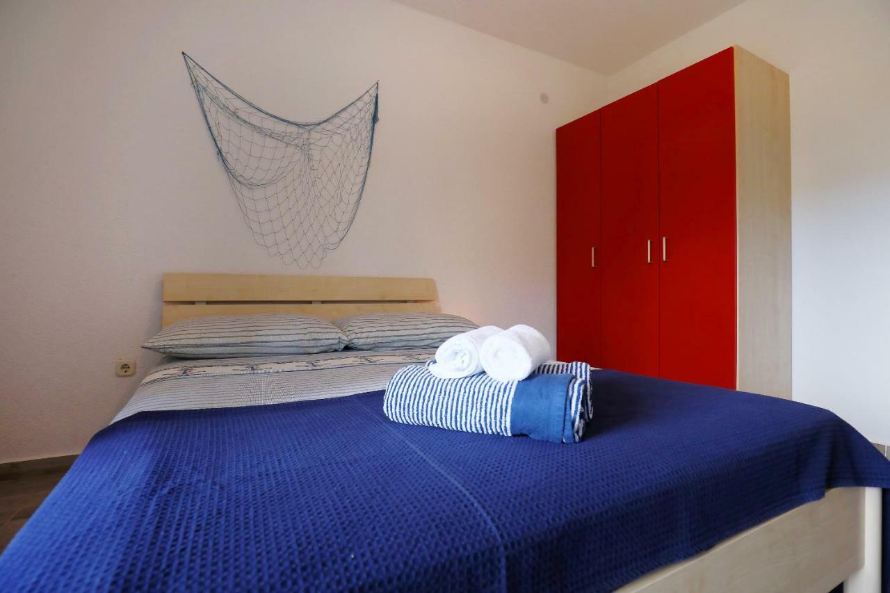 Apartments Savar - Ilo Brbinj Eksteriør billede